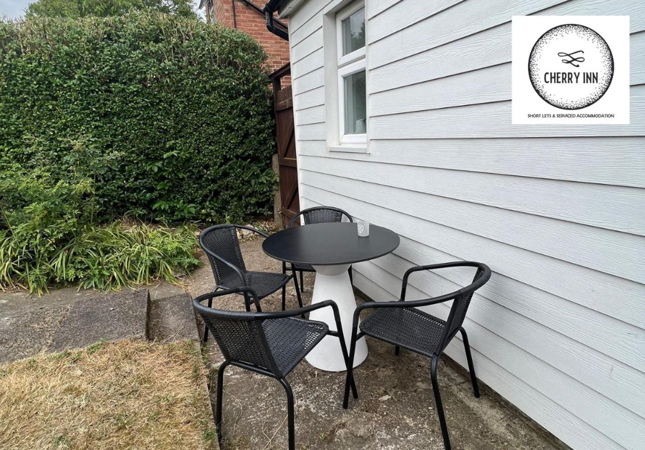 3 Bedroom House With Parking & Garden By Cherry Inn Short Lets & Serviced Accommodation Cambridge Exterior photo